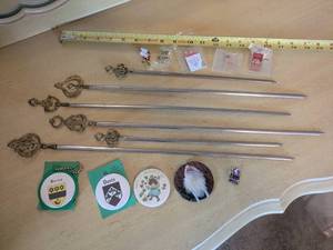 lot 303 image: Group incl. Vintage 6 Letter Openers  Turkish Skewers with Decorative Handles and a Variety of Pins