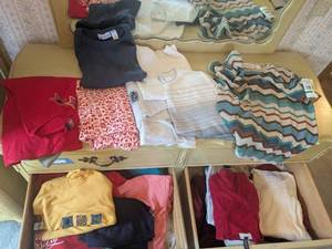 lot 317 image: Assorted Collection of Womens Fashion Sweaters and Tops