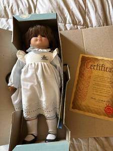 lot 349 image: Limited Edition Lissi Doll with Certificate and Original Packaging