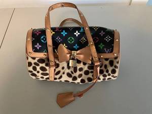 lot 45 image: Louis Vuitton Multicolor Monogram and Leopard Print Handbag - No GuaranteeNot Authenticated