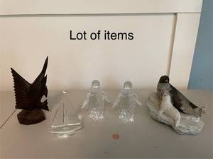 lot 86 image: Set of 5 Decorative Figurines including Glass Sailboat and Wood Fish