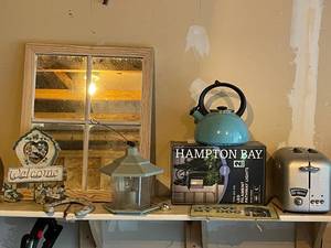 lot 139 image: Lot of Household Decor with Mirror, Kettle, and Toaster