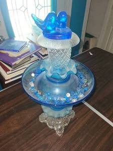 lot 205 image: Vintage Blue Glass Decorative Fountain with Bird Accent