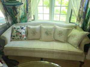 lot 216 image: Elegant Vintage Cream Sofa with White Floral Pillow Set