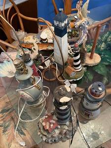 lot 251 image: Assorted Nautical and Decorative Lamp Figurines Collection