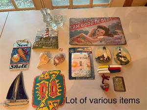 lot 274 image: Assorted Nautical and Decorative Collectibles