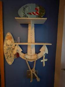 lot 315 image: Decorative Nautical Anchor Wall Shelf with Welcome Plaque