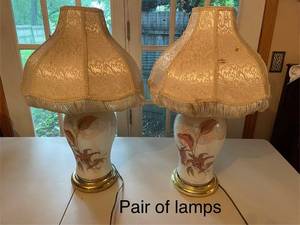 lot 318 image: Pair of Vintage Iridescent Milk Glass Lamps with Ornate Shades