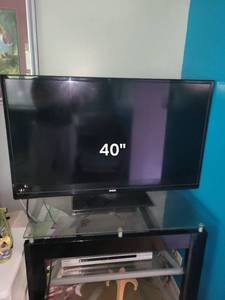 lot 353 image: 40-Inch RCA Flat Screen TV