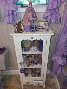 lot 358 image: White Bathroom Cabinet with Purple Decor Item Collection - TAKE WHAT YOU WANT