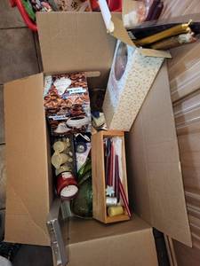 lot 394 image: Assorted Household and Decorative Items Collection