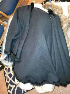 lot 396 image: Collection of Assorted Fur and Faux Fur Clothing Pieces