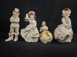 lot 42 image: Collection of 4 Vintage Ceramic Figurines