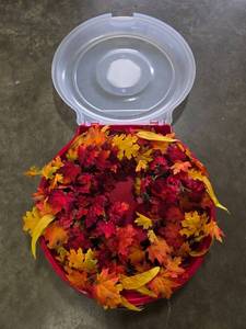 lot 45 image: Fall Leaf Wreath with Storage Box for 24-inch Decor