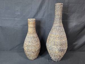 lot 172 image: Set of 2 Large Woven Seagrass Vases