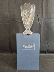 lot 228 image: Marquis by Waterford Crystal Vase Made in Poland