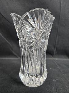 lot 234 image: AntiqueVintage Waterford 7 Crystal Vase