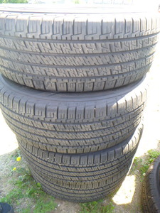 lot 41 image: 4 Goodyear Assurance Tires