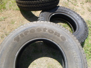 lot 50 image: 3 Tires
