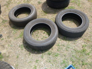 lot 54 image: 3 Tires
