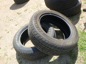 lot 61 image: 2 Tires