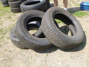 lot 62 image: 3 Tires