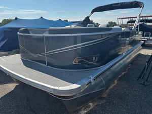 lot 7 image: New 2025 Avalon 2385 Versatile Rear Bench (Swing Back), Mercury 115 HP Command