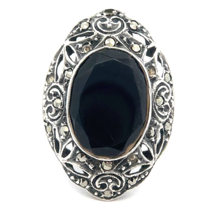 lot 40B image: Oval Black Onyx & Marcasite Vintage Art Deco Ring