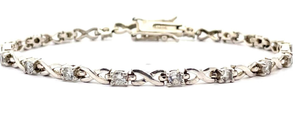 lot 41B image: Cubic Zirconia XOXO Hugs & Kisses Bracelet