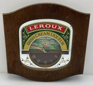 lot 8 image: Vintage LEROUX Irish Cream Liqueur Mirrored Clock 17 34 x 17 34