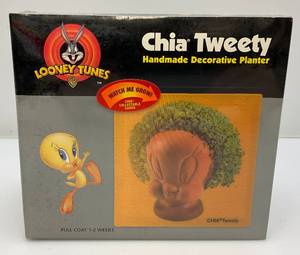 lot 13 image: Looney  Tunes Chia TWEETY (Factory Sealed)