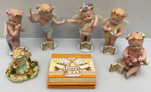 lot 20 image: Vintage Hamilton Collection Porelain Angels & More
