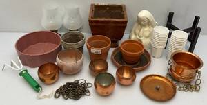lot 25 image: Misc. Vintage Planters & More