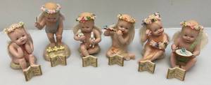 lot 54 image: Vintage Hamilton Collection Porelain Angels & More