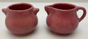 lot 88 image: Vintage 2 12 Tall Rosemeade Demi-CreamSugar Set N. Dakota Pottery 1940-61 Dusty Rose