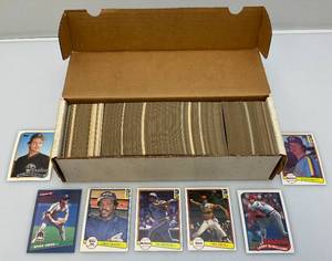 lot 163 image: Misc. Unsorted Baseball Cards