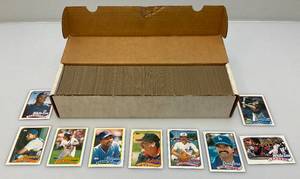 lot 181 image: Misc. Unsorted 1989 Topps Baseball Cards