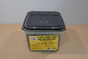 lot 22 image: Grip Rite 1-14x8 GE 3.18cm Course Thread Drywall Screws