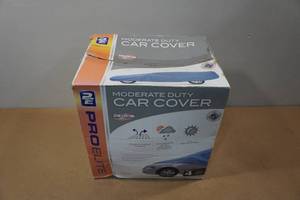 lot 28 image: Pro Elite Moderate Duty Car Cover - Size 4