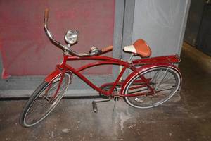 lot 31 image: Vintage Foremost Bicycle