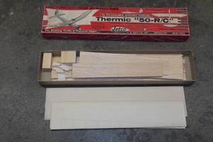 lot 42 image: Jetco Thermic 50-RC Model Airplane Kit
