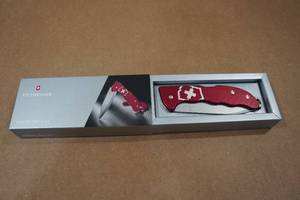 lot 60 image: Victorinox Folding Knife