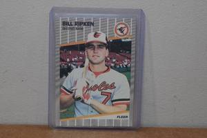 lot 73 image: 1989 Fleer Bill Ripken Censored Fk Face Baseball Card