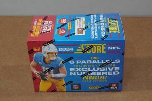 lot 86 image: 2024 Score Box of Football Card Packs