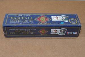 lot 97 image: 1992 Donruss Baseball Card Complete Set