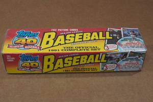 lot 99 image: 1991 Topps Baseball Card Complete Set