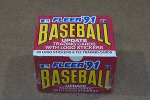 lot 103 image: 1991 Fleer Update Baseball Card Complete Set