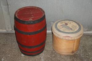 lot 148 image: Vintage Barrel and Storage Bin