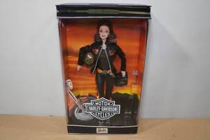 lot 206 image: 2000 Barbie Harley Davidson Edition
