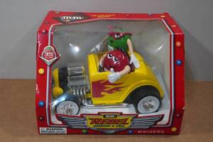 lot 281 image: M&Ms Rebel without a Clue Candy Dispenser